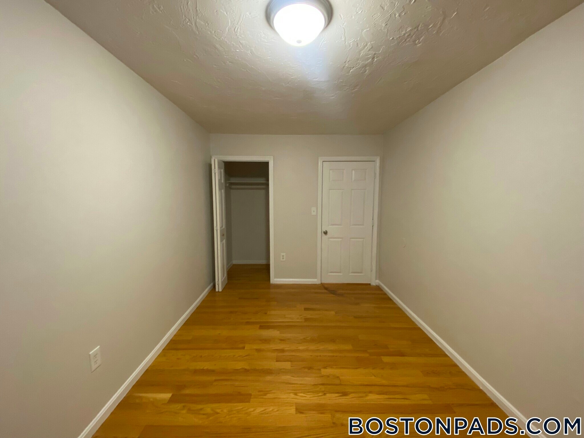 Building Photo - 33 Rockland St