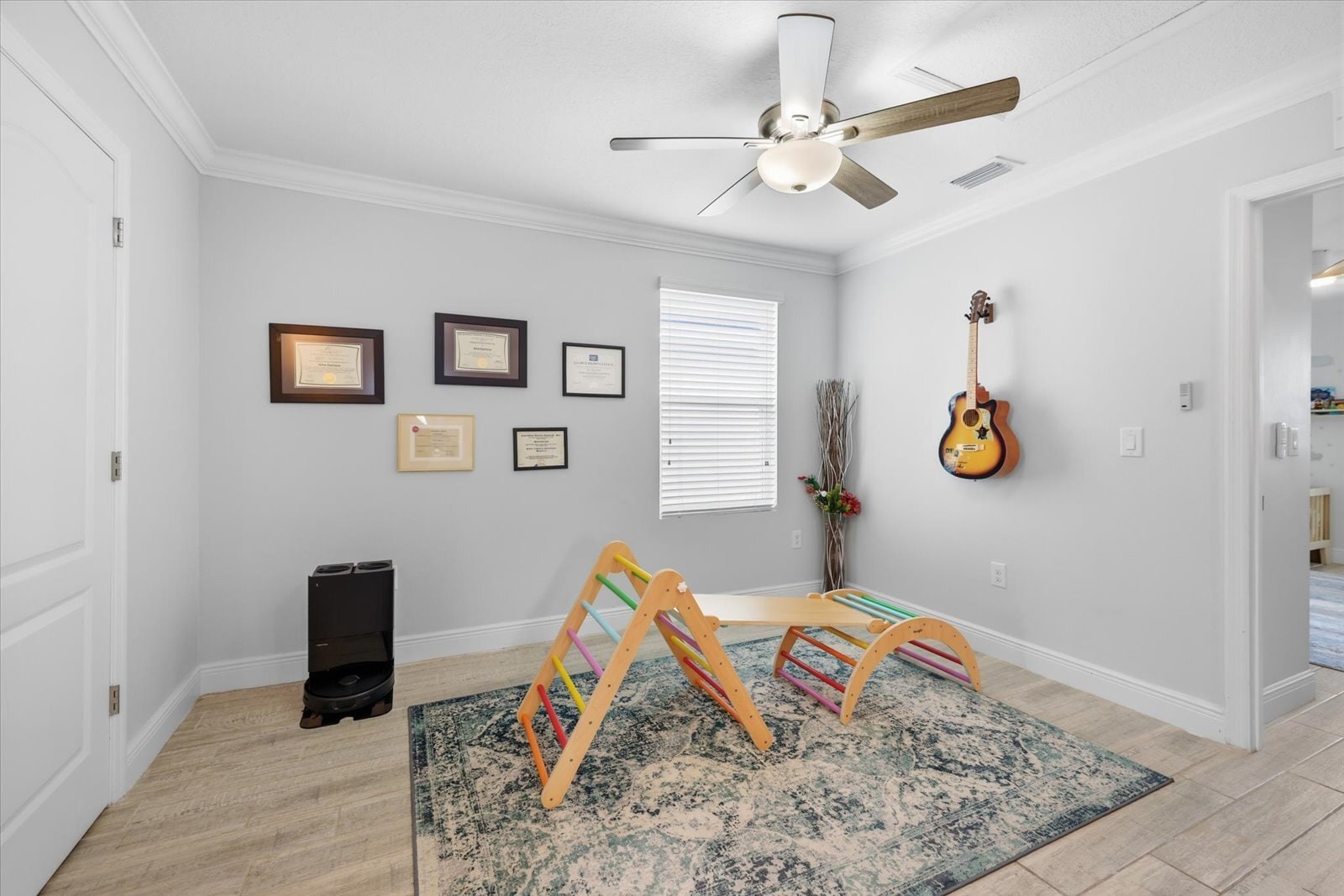 Building Photo - 10519 Whispering Hammock Dr
