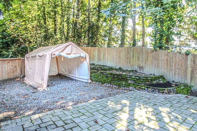 Building Photo - 17630 17th Dr SE