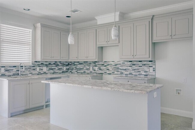 Building Photo - 2806 Gordon Ave