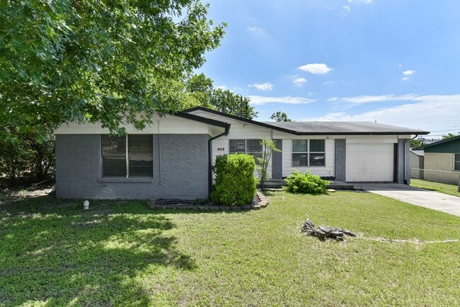 Building Photo - 4-Bedroom Home in the Heart of Killeen