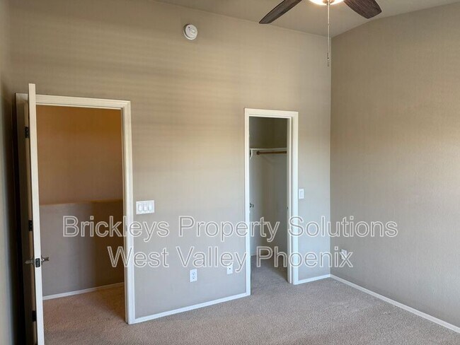 Building Photo - 2725 E Mine Creek Rd