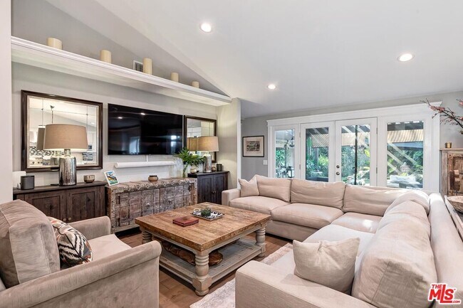 Building Photo - 5721 Tellefson Rd