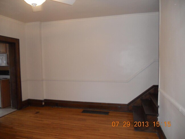 Building Photo - 2346 East Ave