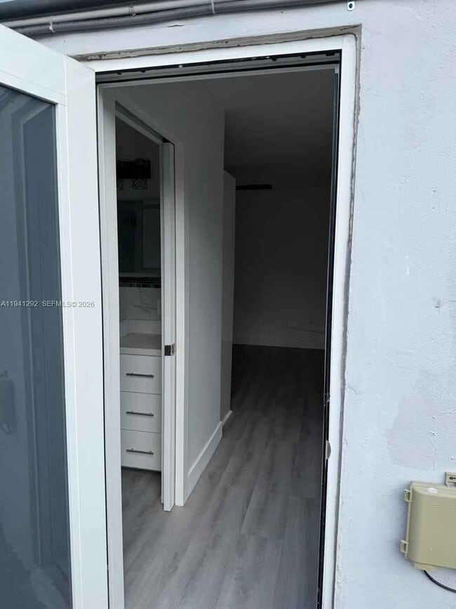 Building Photo - Southwest 96th Avenue, Miami, FL 33165 - 3 BR 2 BA single-family home