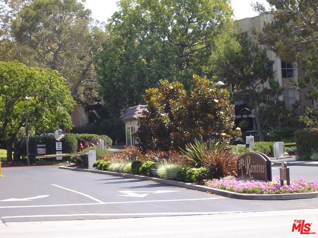 Building Photo - 7303 Raintree Cir