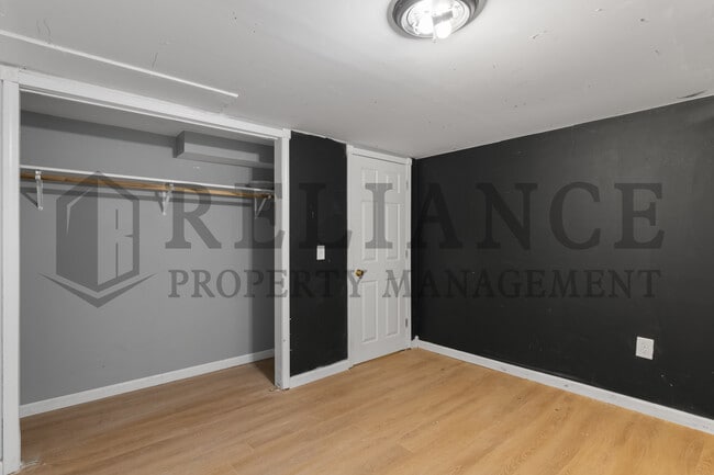 Building Photo - 3627 E 10th St N