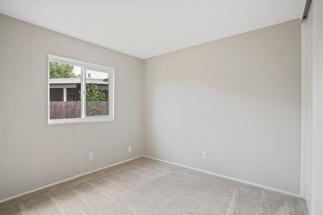 Building Photo - 8401 Dube Ct