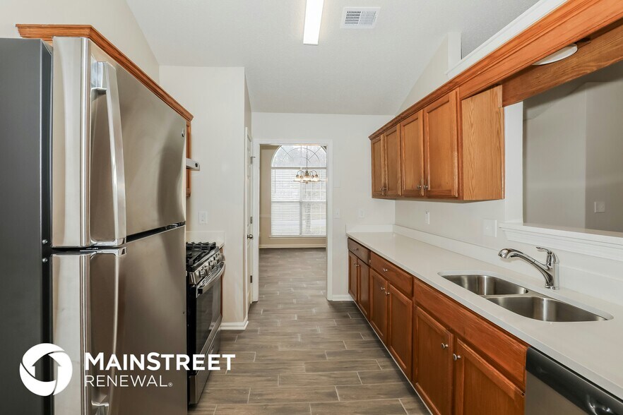 Building Photo - 7434 Chad's Cir