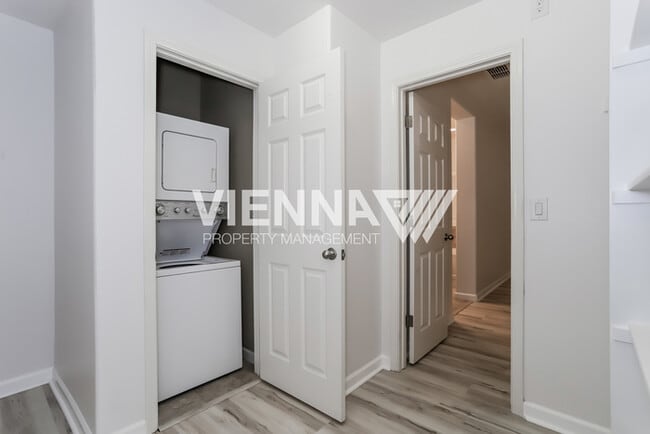 Building Photo - Beautiful Roseville Home rent ready!