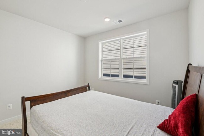 Building Photo - 42051 Night Nurse Cir