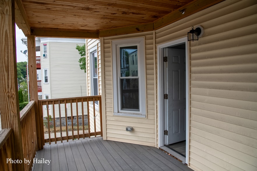 Front Deck - 52 Woolson St