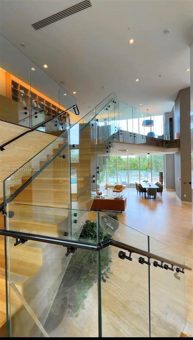 Building Photo - 16385 Biscayne Blvd