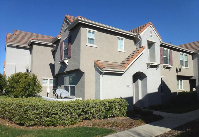 Building Photo - 508 Dante Cir