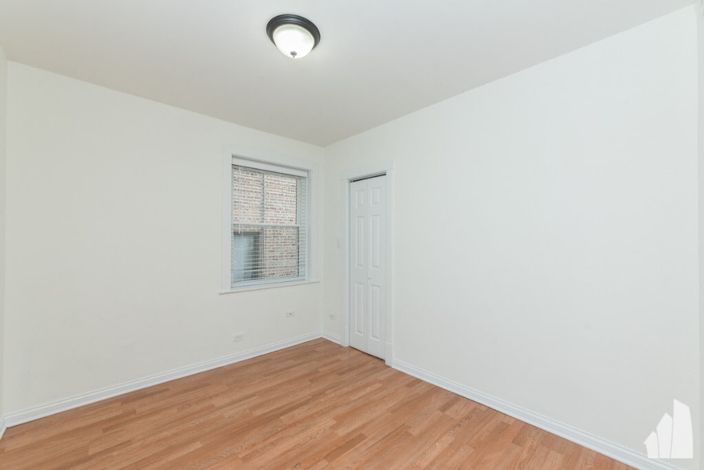 Building Photo - 4948 N Harding Ave