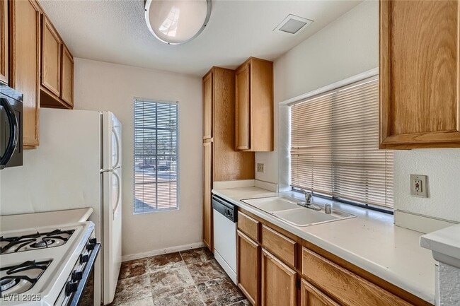 Building Photo - 4706 Nara Vista Way