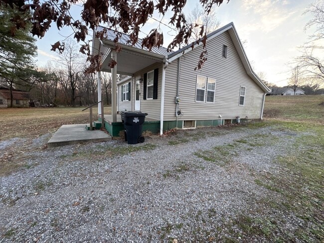 Building Photo - 2 Bed 1 Bath house in Hardin