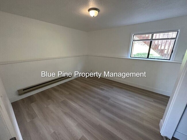Building Photo - 1224 Holman Ave