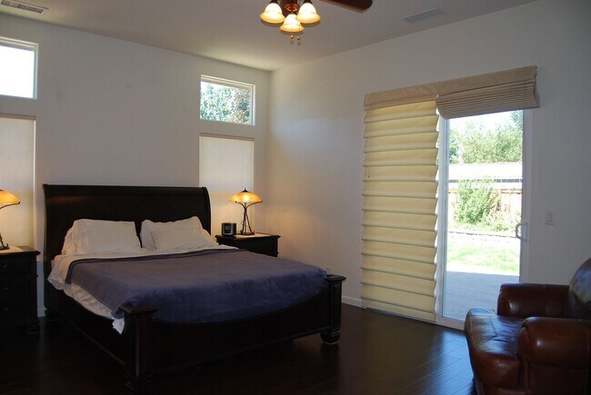 Building Photo - Single Level in Damonte Ranch