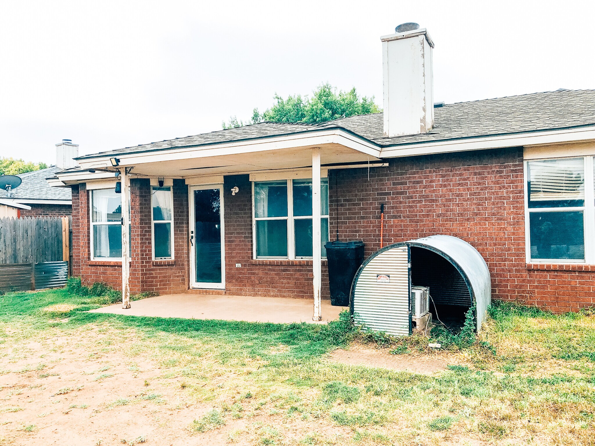 Building Photo - 6104 7th Dr