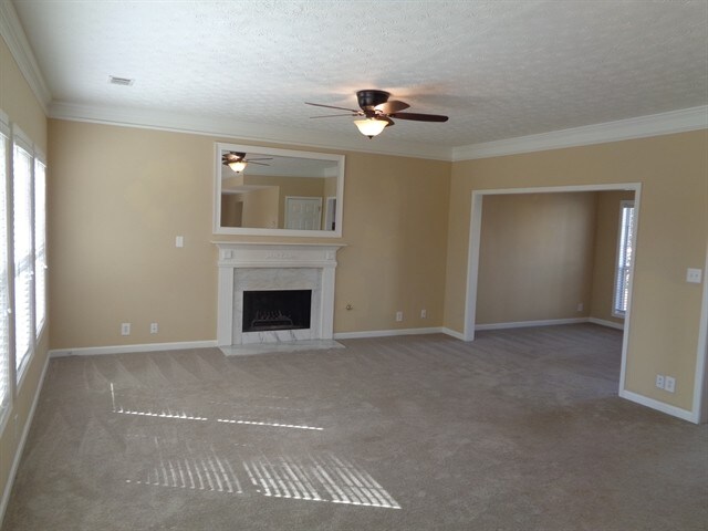 Building Photo - 140 Saddle Bridge Dr