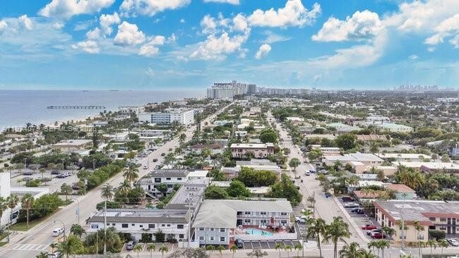 Building Photo - 4658 Bougainvilla Dr