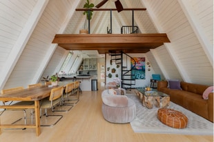 Building Photo - 18475 Circle Dr