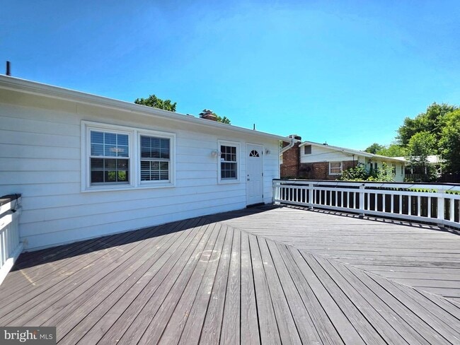 Building Photo - 3424 Ramsgate Terrace