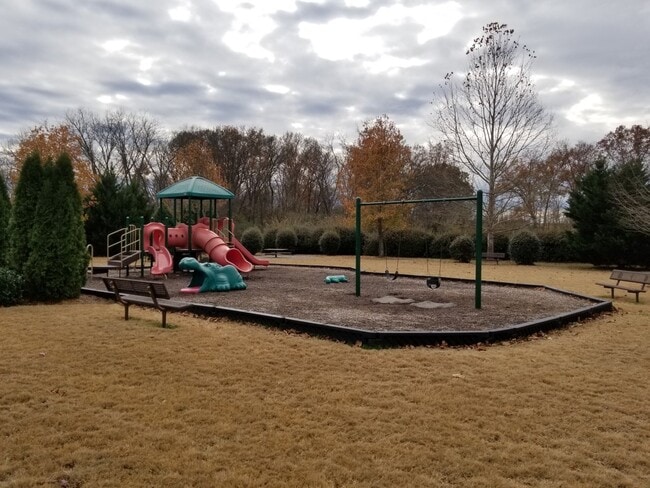 Building Photo - 817 Maricopa Dr