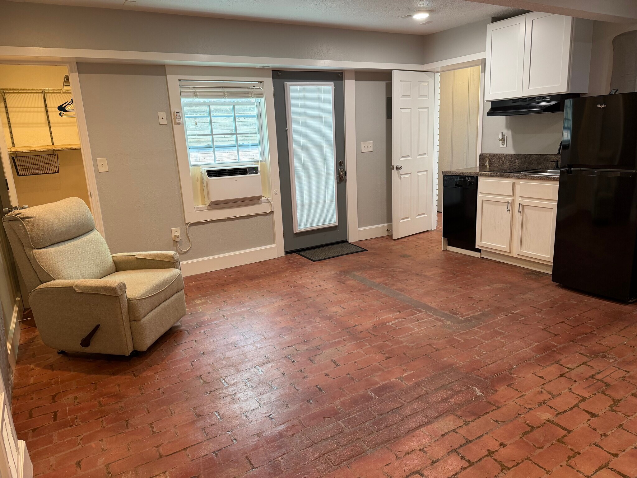 Building Photo - 12609 Cowboy Ln