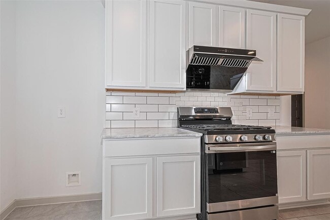 Building Photo - 29518 Paytons Park Ct