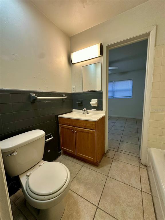 Building Photo - 1916 NE 21st Pl