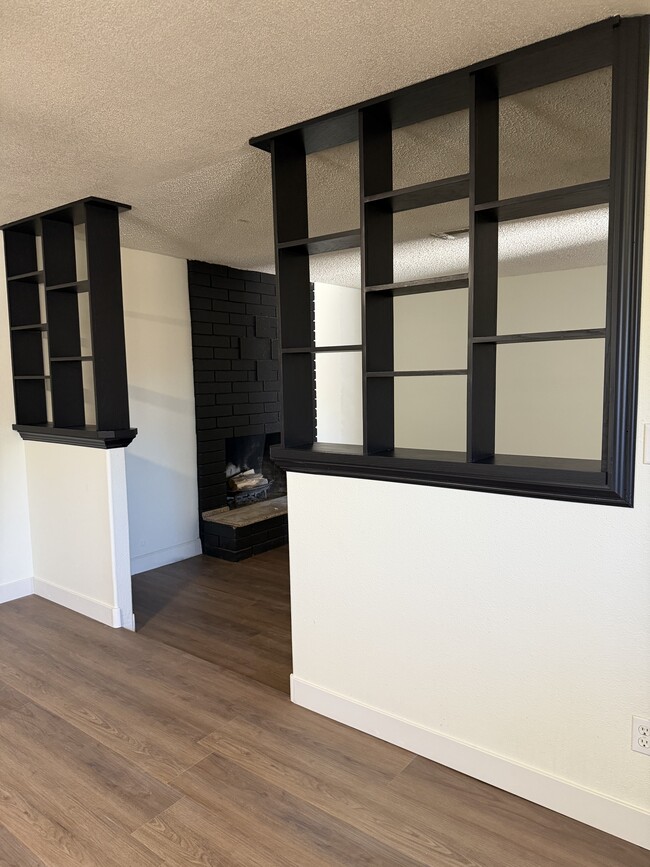 Building Photo - 113 Woodley St