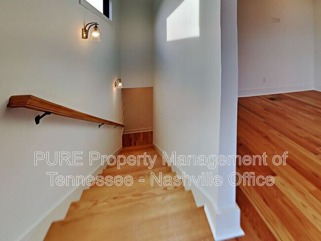 Building Photo - 1256 Thomas St