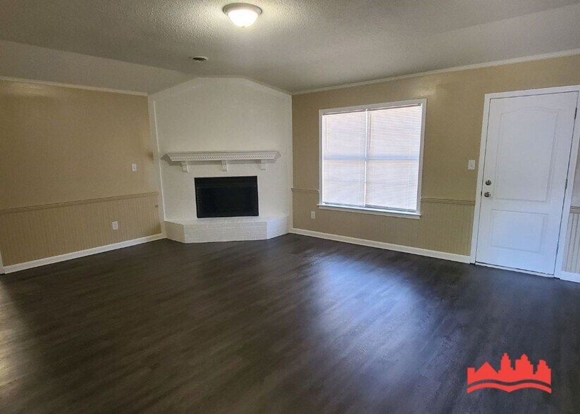 Building Photo - 4005 Niagara Cove