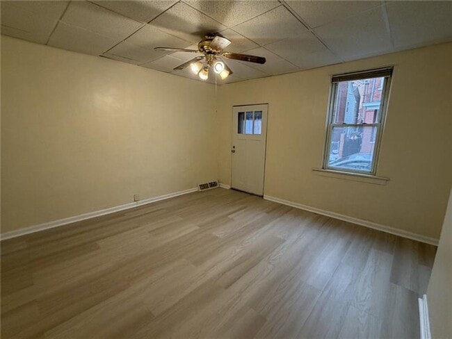 Building Photo - 235 38th St