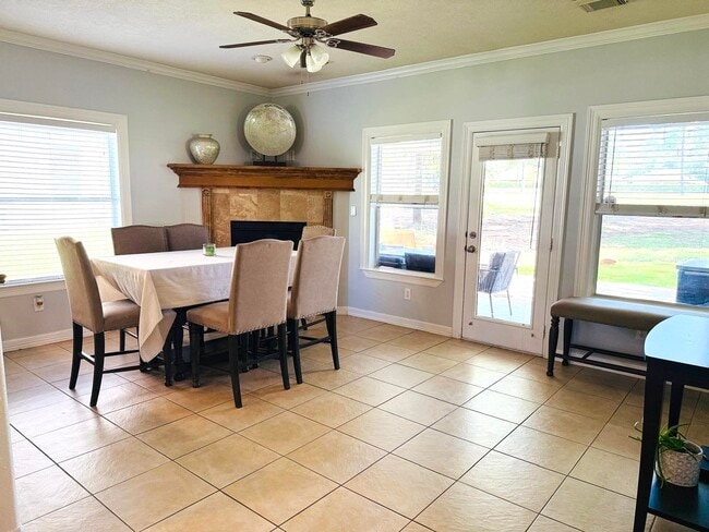 Building Photo - 13314 Hilton Head Dr