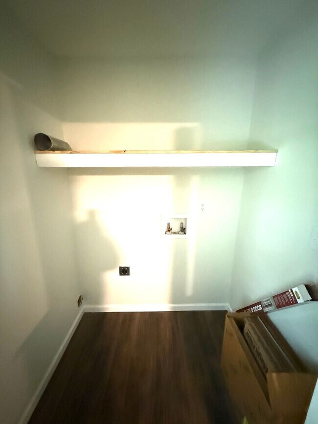 Building Photo - ** 3 bed 2 bath located in Forrest Hills ** Call 334-366-9198 to schedule a self-showing