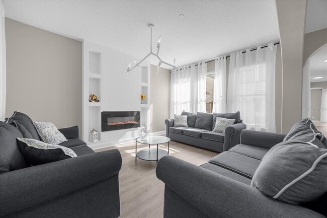 Building Photo - 9657 Moss Rose Way