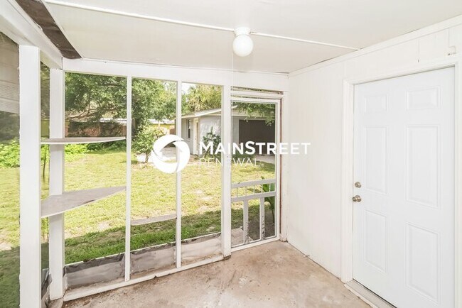 Building Photo - 3 Bedroom Pet-Friendly Home in Jacksonvill...