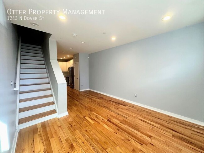 Building Photo - Modern 3BR/2.5BA Home with Balcony Terrace...