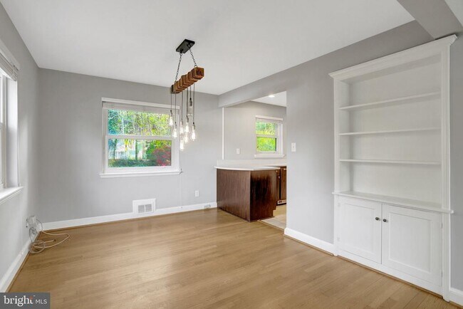 Building Photo - 3713 Lockwood Ln