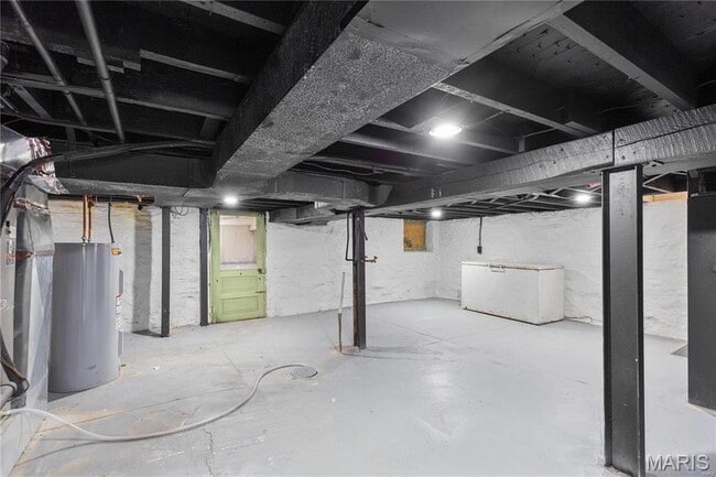 Building Photo - 6445 S Kingshighway Blvd