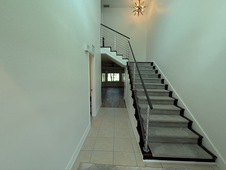 Building Photo - 1286 N Seagull Pt