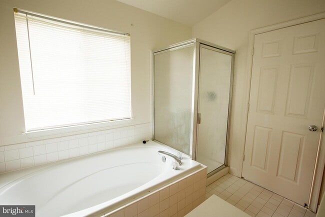 Building Photo - 2911 Jessica Ct