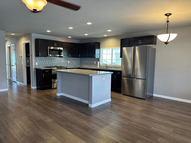 Building Photo - 73270 Desert Greens Dr N