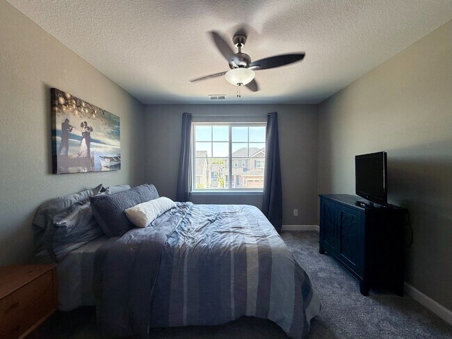 Building Photo - Spacious 5-Bedroom home with beautiful Views in Castle Rock for Rent