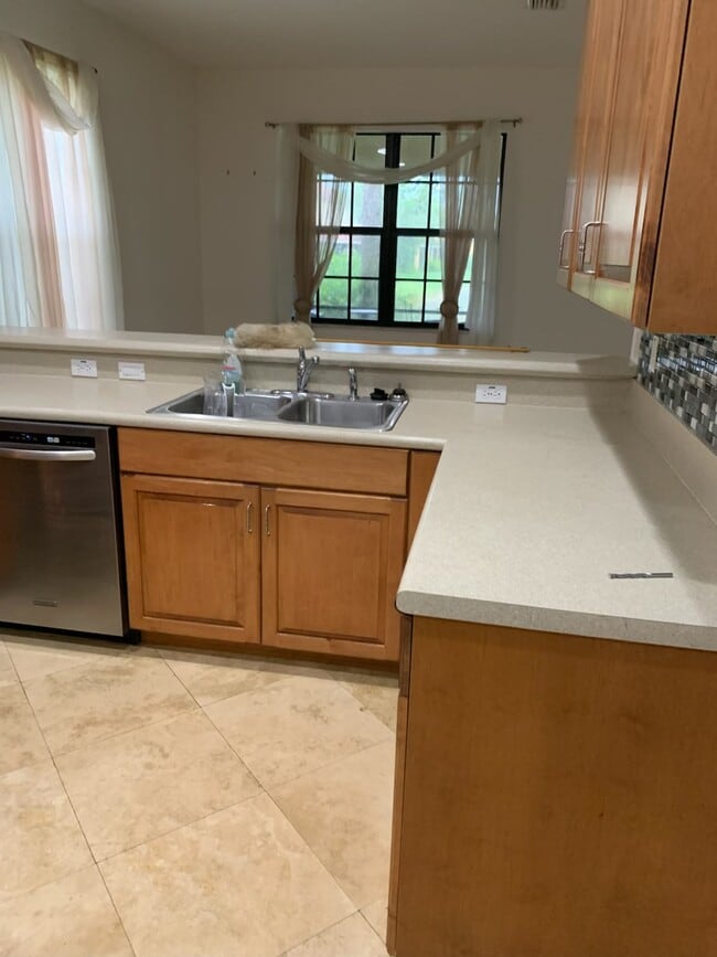 Building Photo - 7643 Bristol Cir