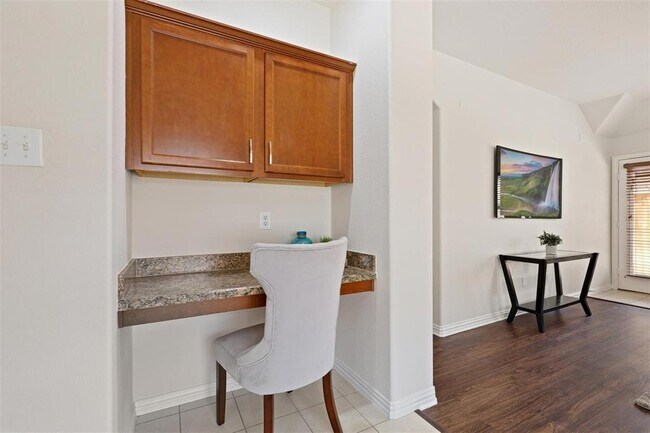 Building Photo - 115 Bird Creek Dr