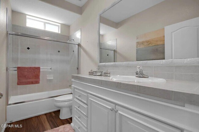 Building Photo - 6032 Ojo De Agua Dr